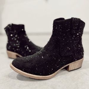 VeryG, size 6, black